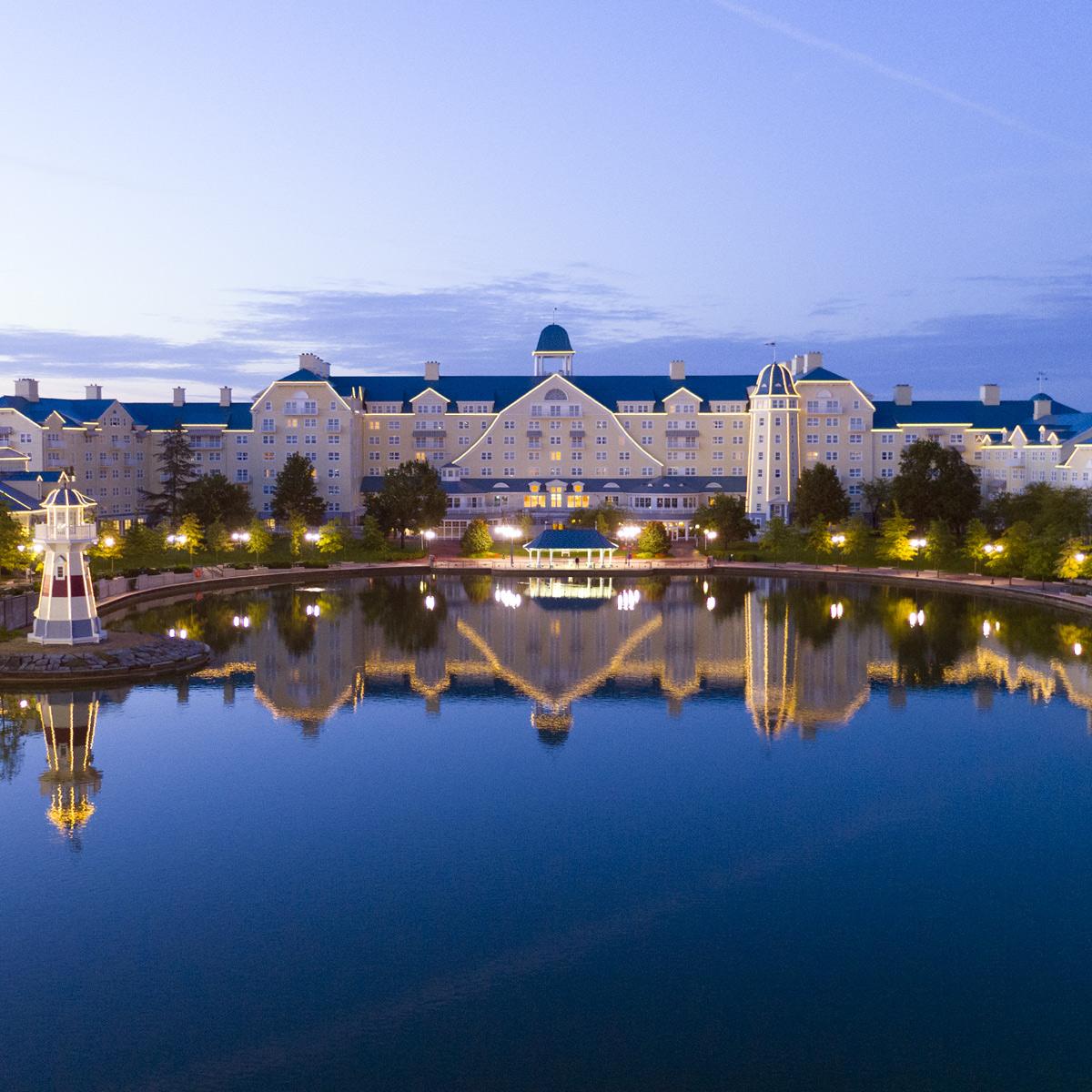 disneyland paris hotel disney