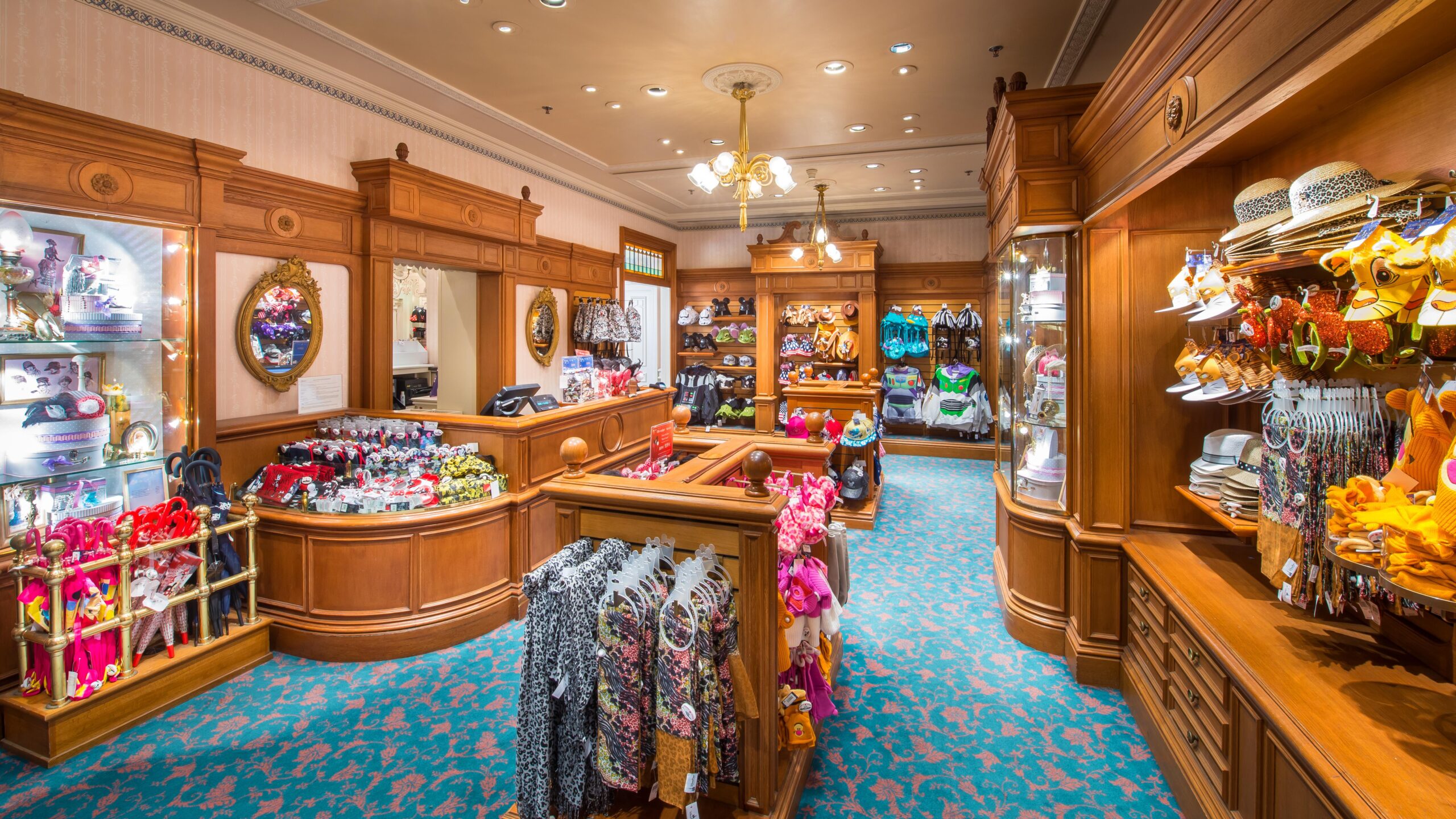 boutiques disneyland paris