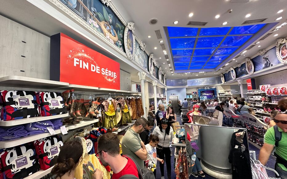 paris disney store